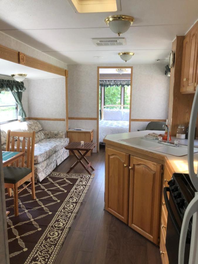 Garden Bay Hideaway - Glamping & Rv Hotel Bagian luar foto
