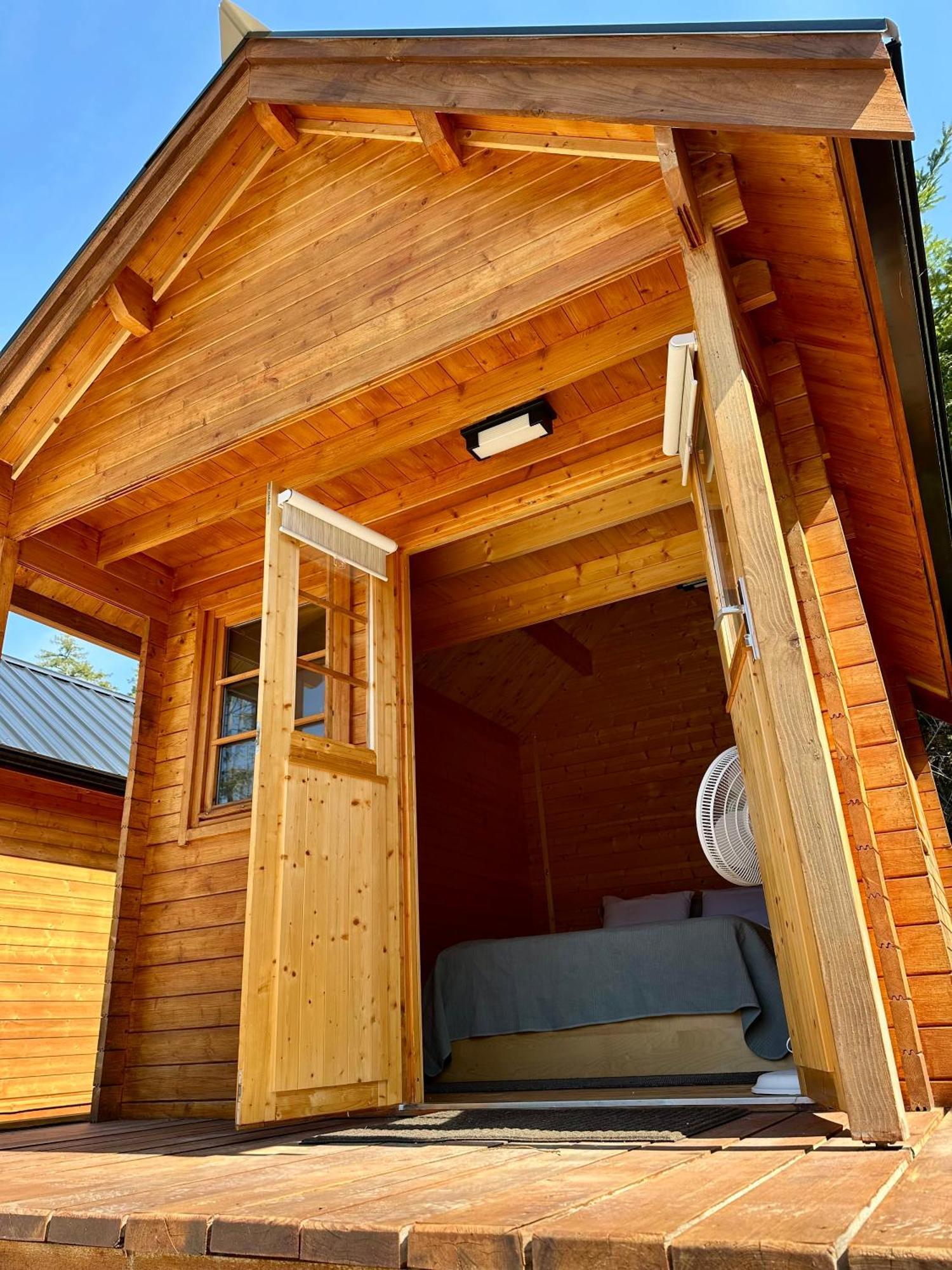 Garden Bay Hideaway - Glamping & Rv Hotel Bagian luar foto